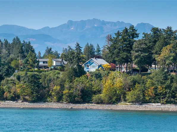 422 Dogwood St, Parksville, BC V9P 1C6