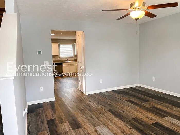 2 bed, 2.5 bath, 1128 sqft, $1,625 — Photo 4