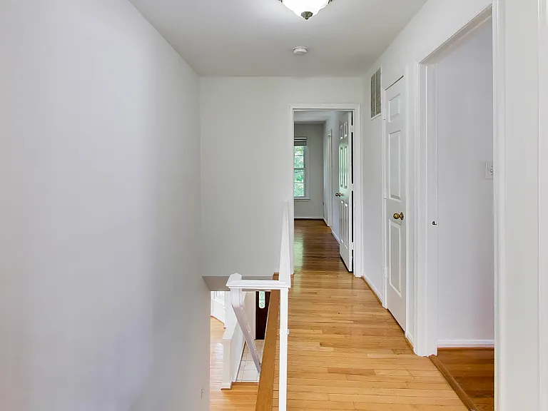 12015 Montrose Village Ter — Photo 49