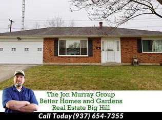 235 Porter Dr, Englewood, OH