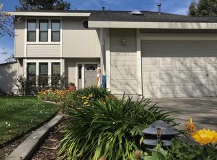 8701 N Oaks Dr, Oakdale, CA 95361