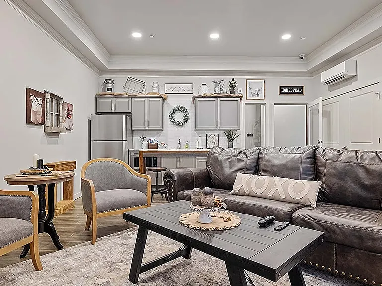 Taylor Place & Elliott Lofts — Photo 7