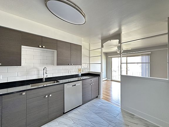 5th image of 1026 S River Rd #B3