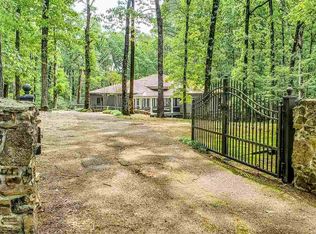 458 Rocky Point Rd, Cordova, TN 38018
