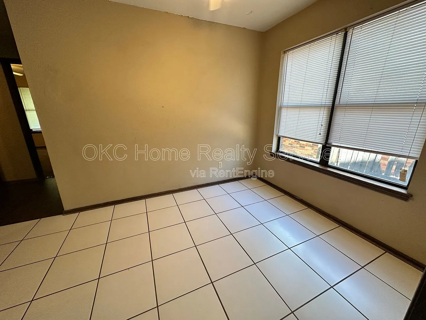 2 bed, 1.0 bath, 1000 sqft, $1,150 — Photo 4