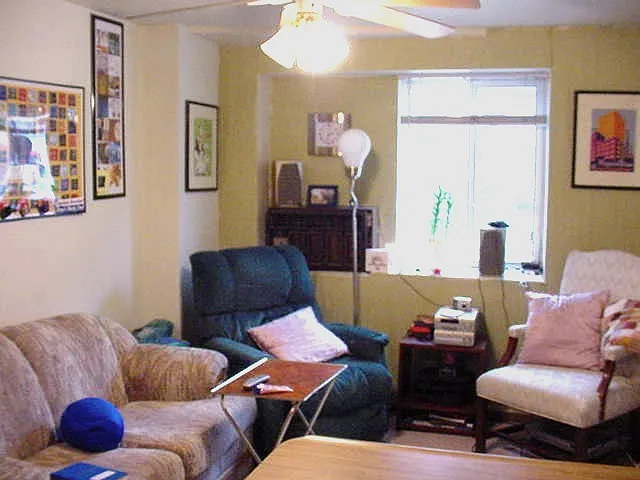 505 W Johnson St — Photo 2