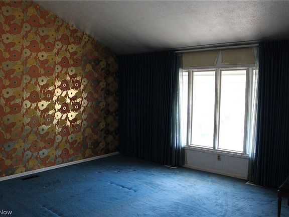 5th image of 159 Lucy Ln