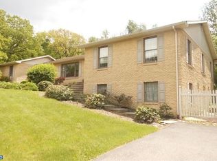 1114 Cedar Top Rd, Reading, PA 19607