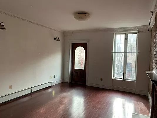 3rd image of 156 W 123rd St APT 2