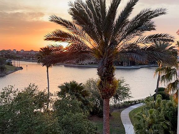 2nd image of 102 Yacht Harbor Dr Unit 474