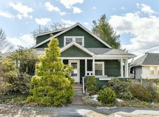 15 Whitlowe Rd, Newton, MA 02465