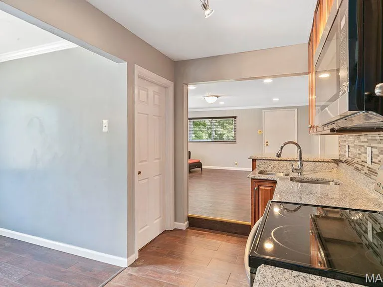 2904 Ashby Rd — Photo 9