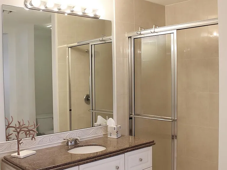3 Harbour Isle Dr #204 — Photo 14
