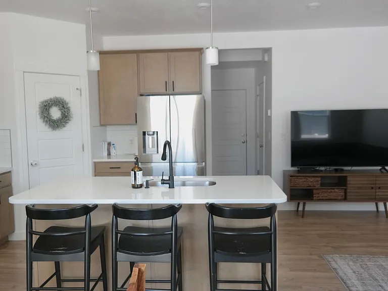 1088 S Lilac Way — Photo 13