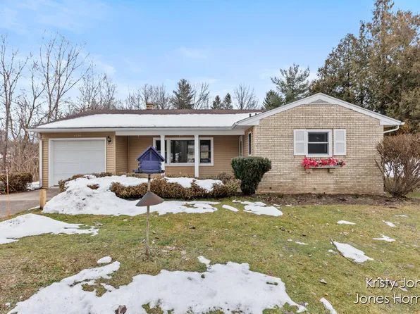 4330 Division Ave N, Comstock Park, MI 49321