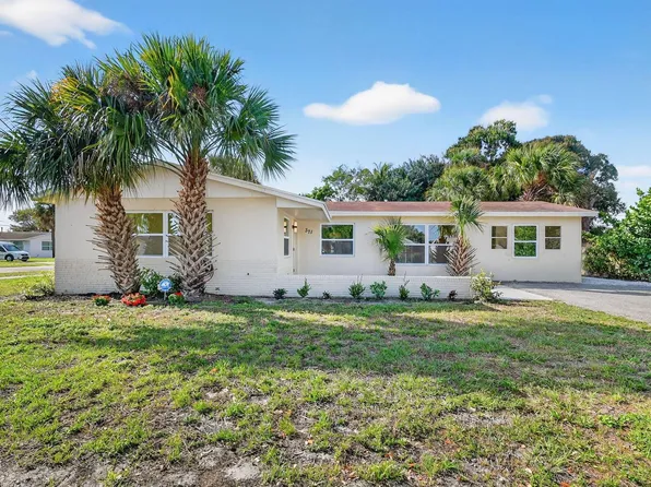 371 W 34th St, Riviera Beach, FL 33404