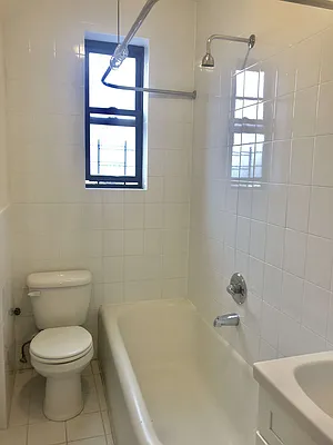 Rented by New York Residence | media 37