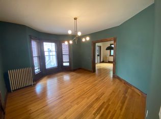 302 James Ave SE #1, Grand Rapids, MI 49503