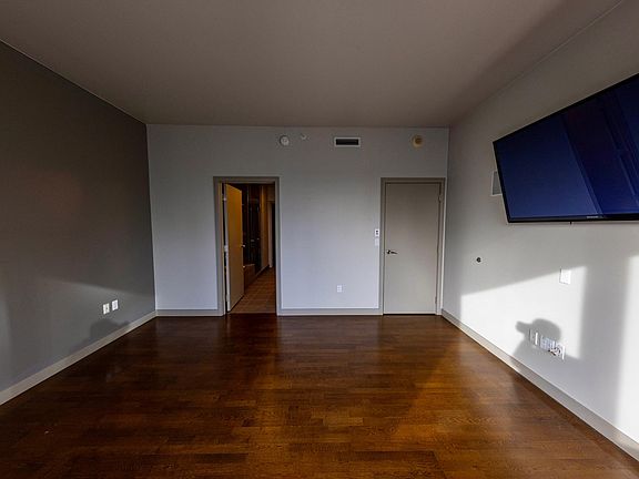 5th image of 10650 NE 9th Pl Unit 2320