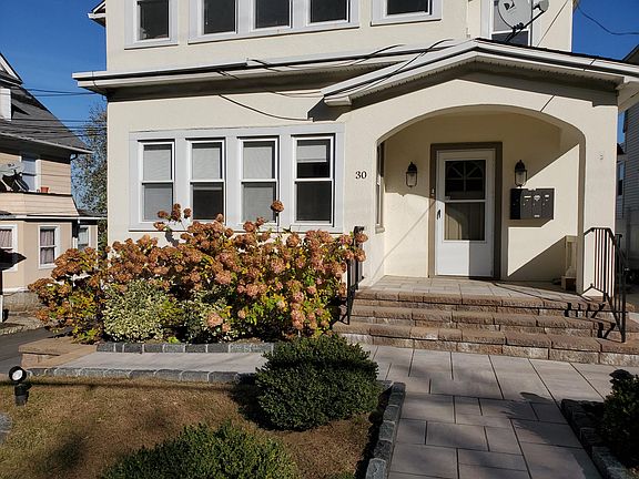 4th image of 30 Dekalb Ave APT 1F