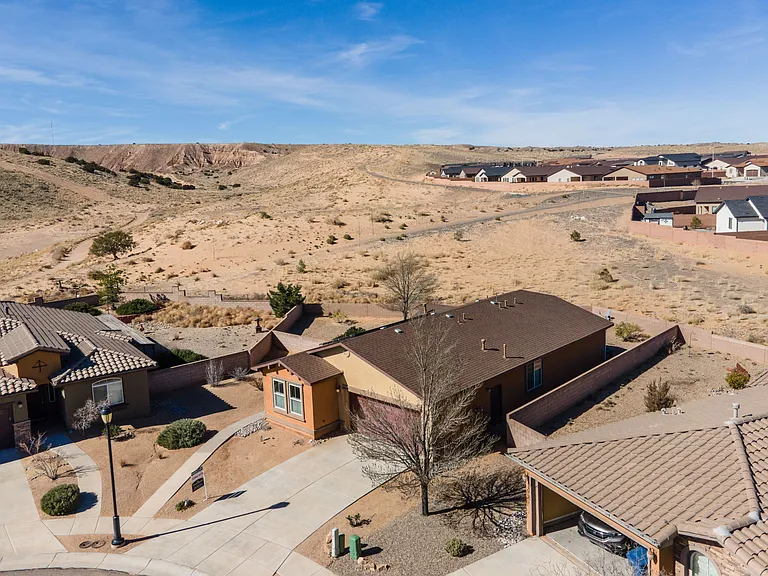 721 Promenade Trl SW — Photo 31