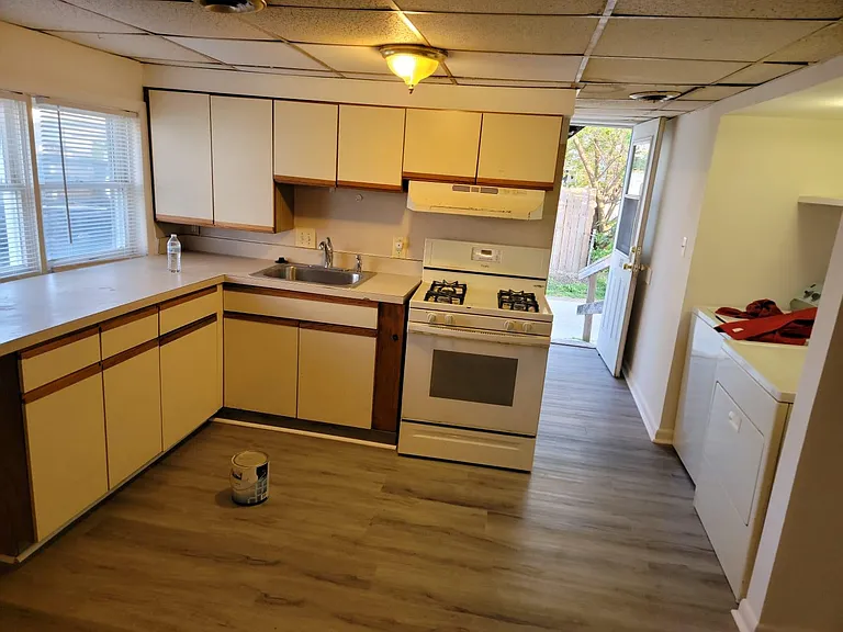 267 Colgate Ave #1 — Photo 10