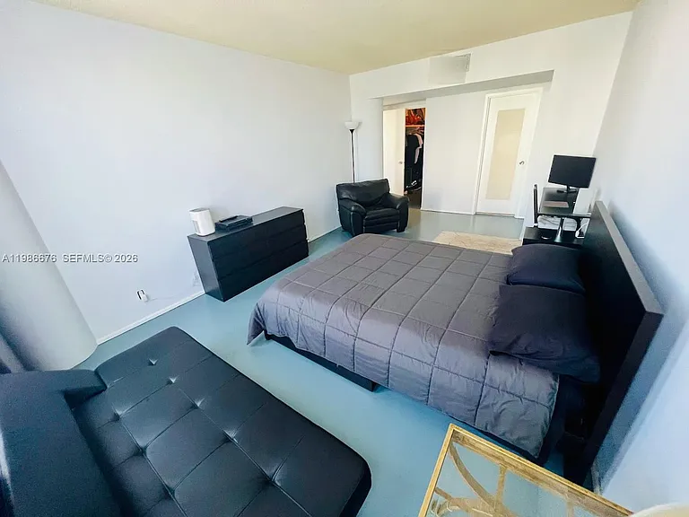 900 Bay Dr #411 — Photo 37