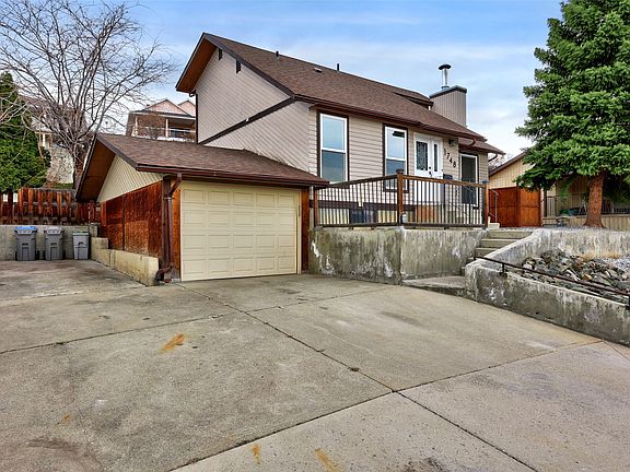 3rd image of 1748 N River Dr