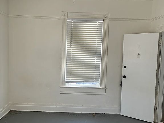 2nd image of 1216 W State St Unit 5