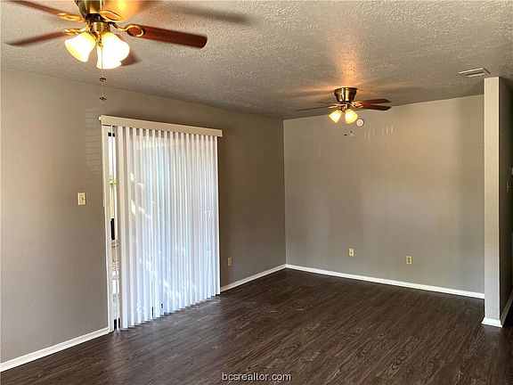 2nd image of 3326 Bluestem Cir
