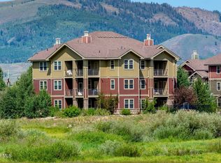 156 Village Rd UNIT D304, Granby, CO 80446