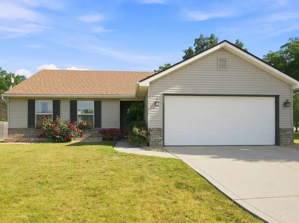 317 Passier Ct, Fort Wayne, IN 46825