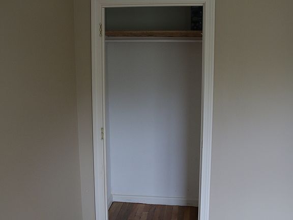 Closet in bedroom