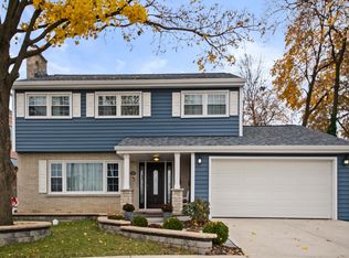 715 S Naperville Rd, Wheaton, IL 60189
