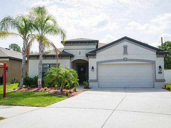 3rd image of 4742 Woods Landing Ln