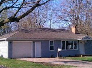 923 Orange St, Greenville, MI 48838