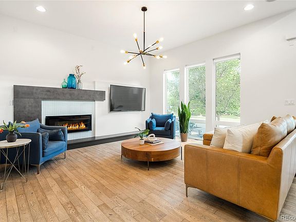 5th image of 8233 Beekman Place