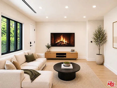912 N Harper Ave #1 Photo 1