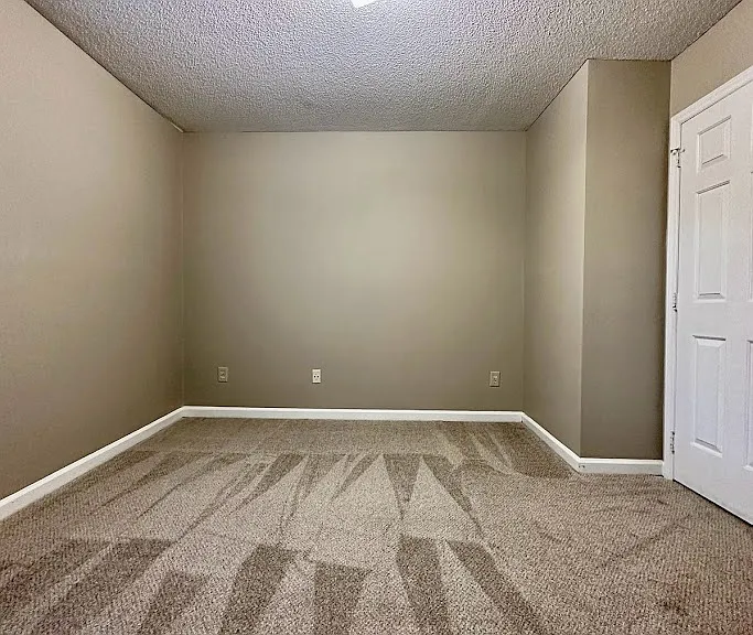 6611 English Ivy Ln — Photo 11