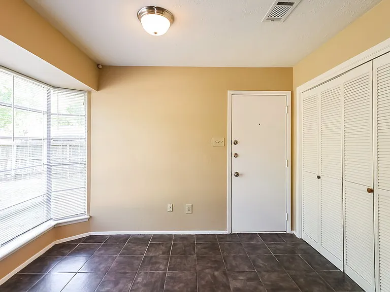 13427 Boonway Dr — Photo 17