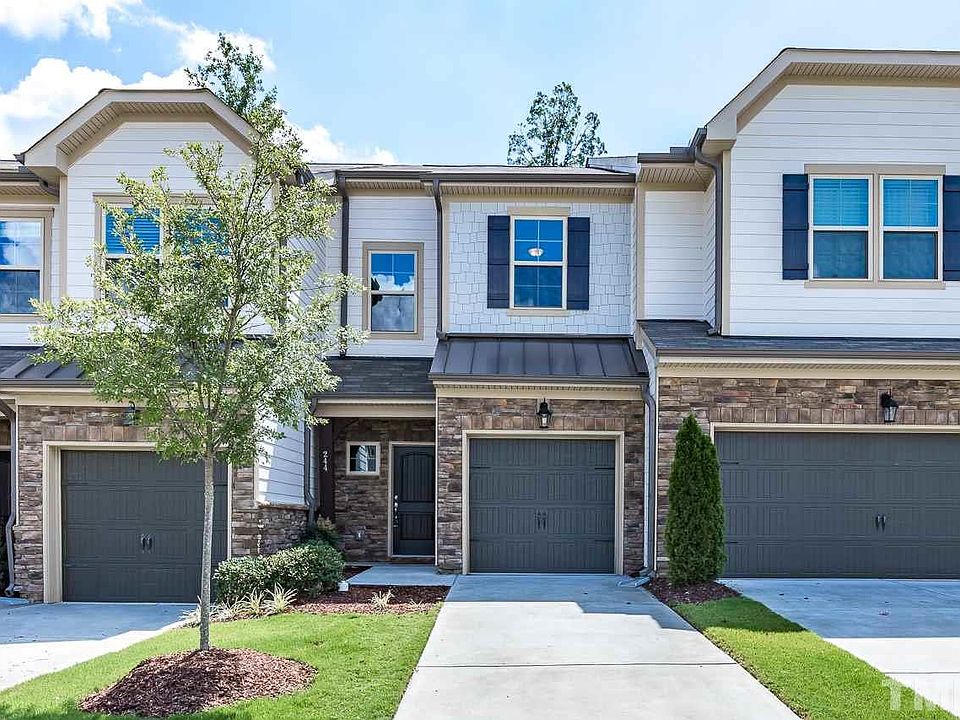 1st image of 244 Ellsworth Manor Dr