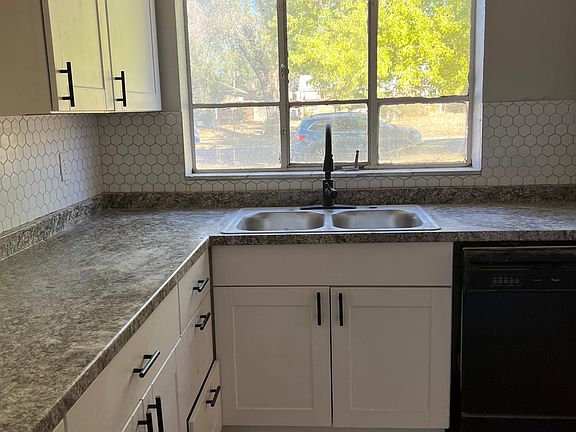 2nd image of 3641 N Steele St