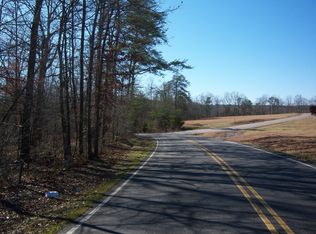 7 Flynns Cove Rd, Crossville, TN 38572