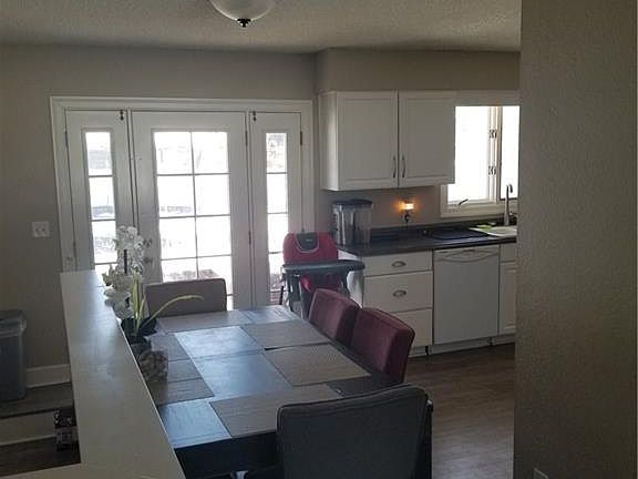 2nd image of 2203 Brentwood Ln