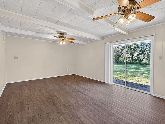 4th image of 950 Aberdeen Ave