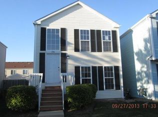 786 Symphony Dr, Aurora, IL 60504