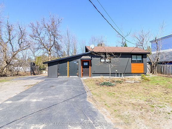 2nd image of 150 Farquhar St