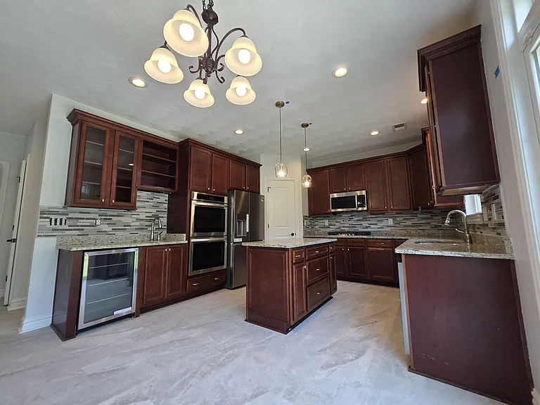 95 Stonehurst Rd — Photo 6