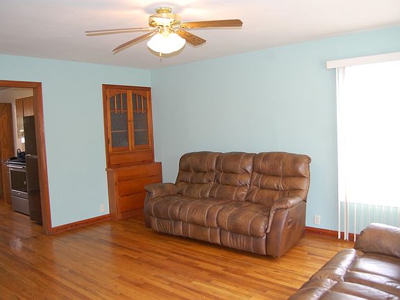 2nd image of 1811 9th Ave