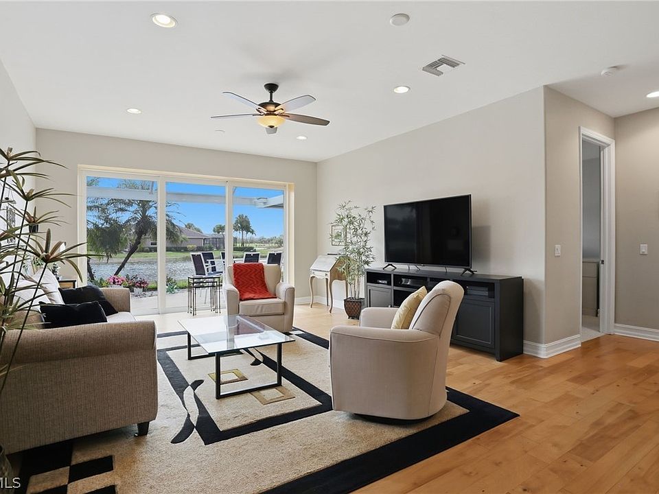 1st image of 10537 Diamante Way